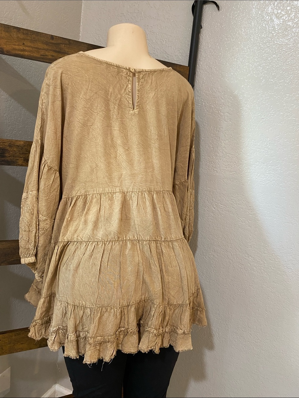 Solitaire Tiered Ruffle Tunic Top — Tan - Picture 5 of 12